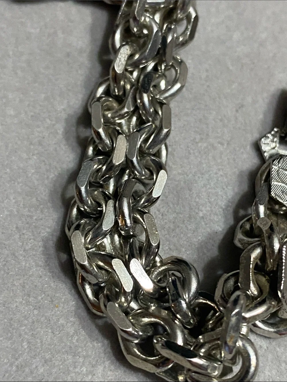 Silver Chain Link Bracelet with Textured Hex Medallions w/ Flowers